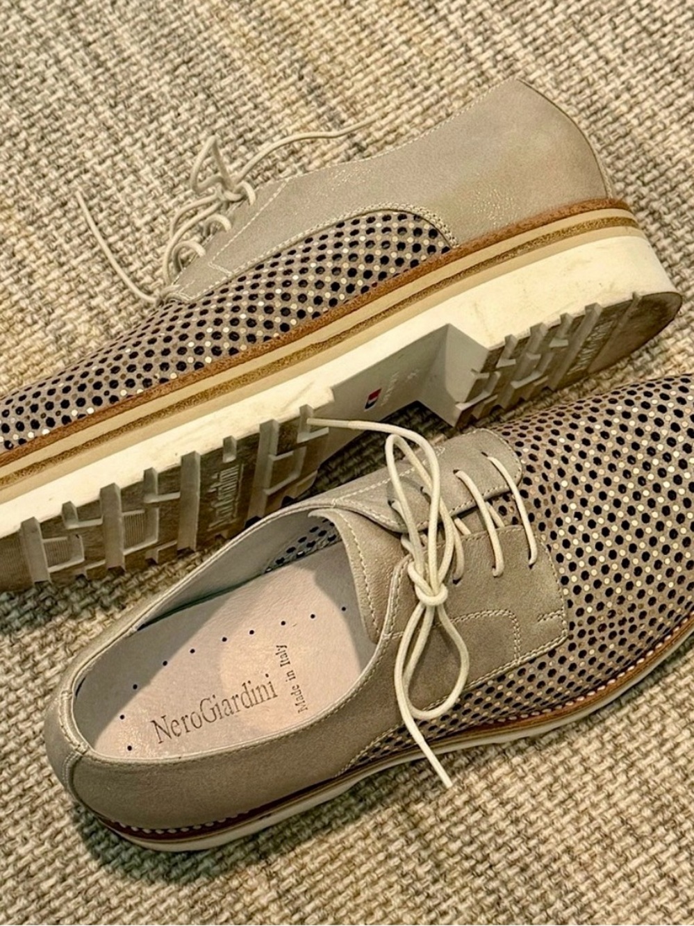 Nero Giardini Beige Perforated Lace-Up Flats